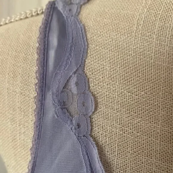 Set of 2 Vintage Warner's Camisole's - Picture 7 of 16